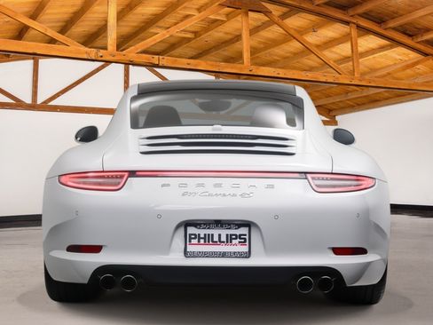 Used 2015 Porsche 911 Carrera 4S AWD/4WD image 4