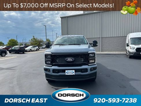 New 2027 Ford F250 Lariat w/ Black Appearance Package AWD/4WD image 2