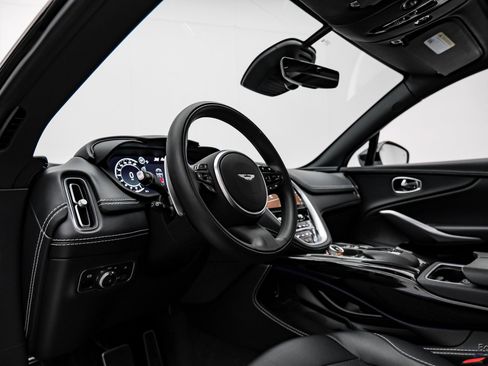 Used 2023 Aston Martin DBX 707 image 26