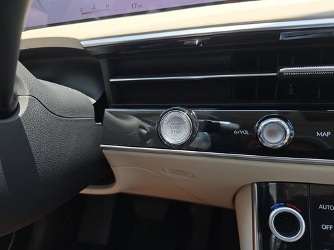 New 2026 Genesis GV70 2.5T Advanced AWD/4WD image 23