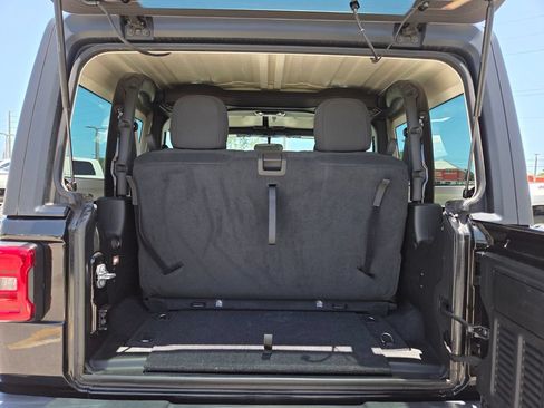 Used 2021 Jeep Wrangler Sport AWD/4WD image 21