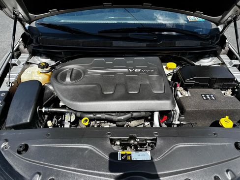 Used 2015 Chrysler 200 S AWD/4WD image 26