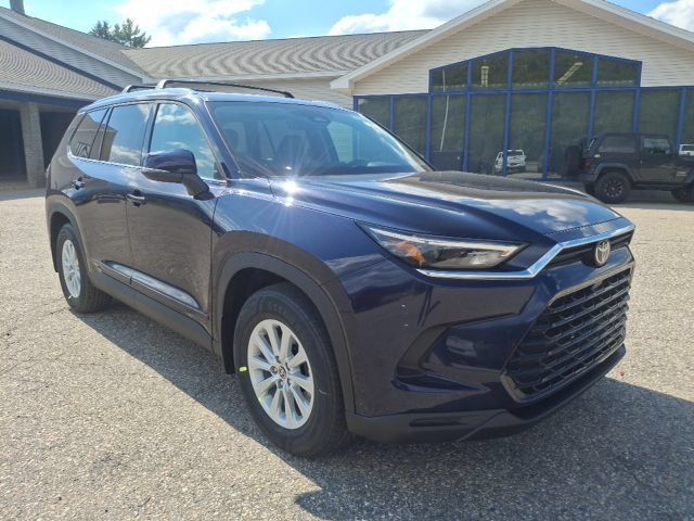 New 2026 Toyota Grand Highlander XLE FWD image 1
