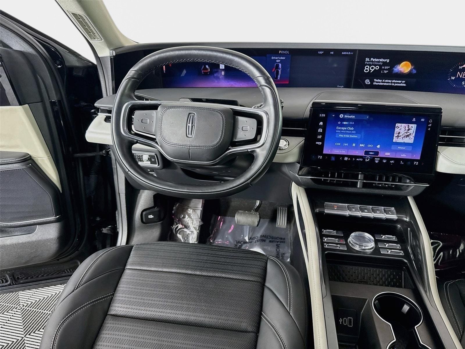 Used 2024 Lincoln Nautilus Reserve AWD/4WD image 24