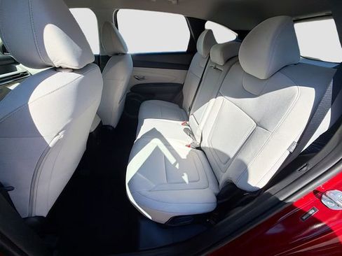 New 2026 Hyundai Tucson SE image 23