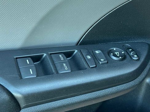 Used 2020 Honda Civic LX image 12