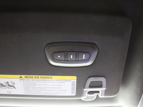 Used 2024 Jeep Grand Cherokee L Limited w/ Black Appearance Package AWD/4WD image 22