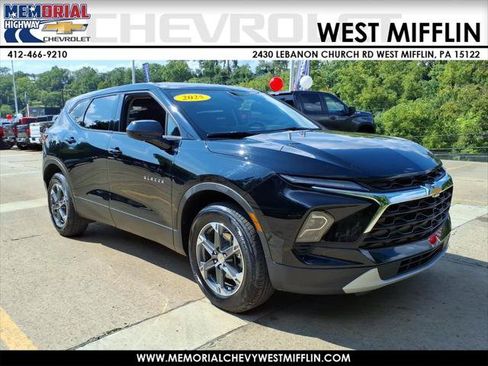 Used 2025 Chevrolet Blazer LT AWD/4WD image 1