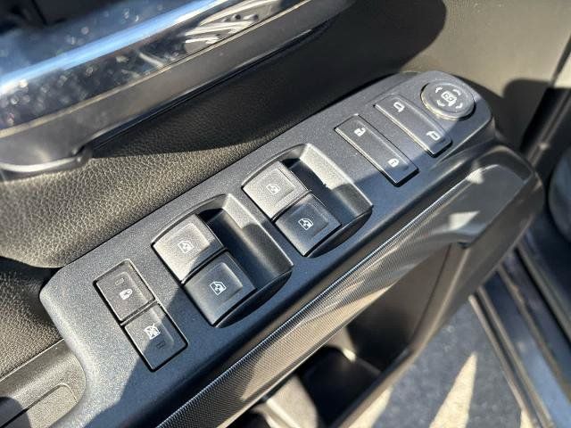 Used 2019 Chevrolet Silverado 1500 LT w/ All Star Edition AWD/4WD image 18