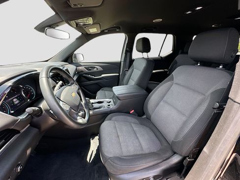 Used 2023 Chevrolet Traverse LT FWD image 20