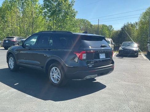 New 2026 Ford Explorer Active image 7