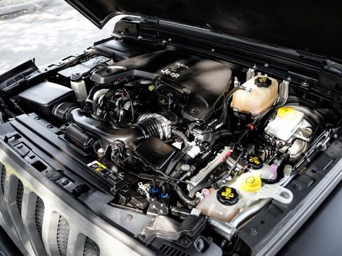 Used 2021 Jeep Wrangler Unlimited Sport image 59