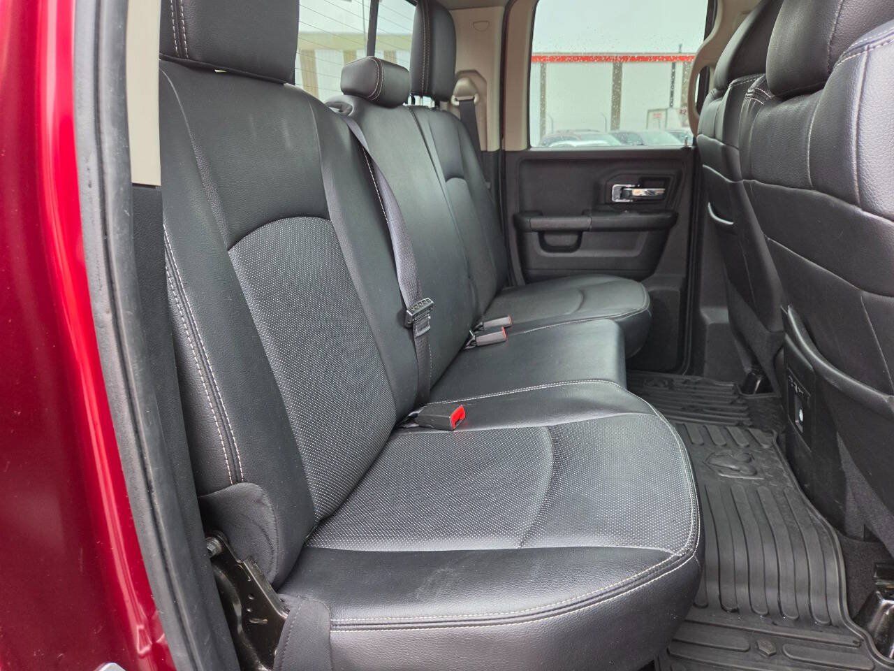 Used 2017 RAM 1500 Laramie w/ Convenience Group AWD/4WD image 43