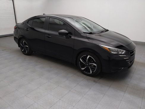 Used 2023 Nissan Versa SR w/ Trunk Package image 11