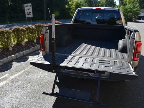 Used 2017 Ford F150 XLT w/ Equipment Group 302A Luxury RWD image 50