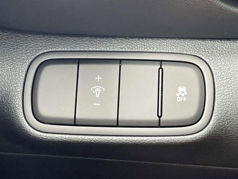 New 2026 Hyundai Venue SEL image 38