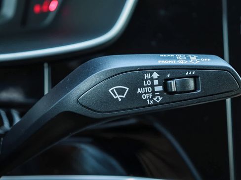 New 2025 Audi Q3 2.0T Premium image 33