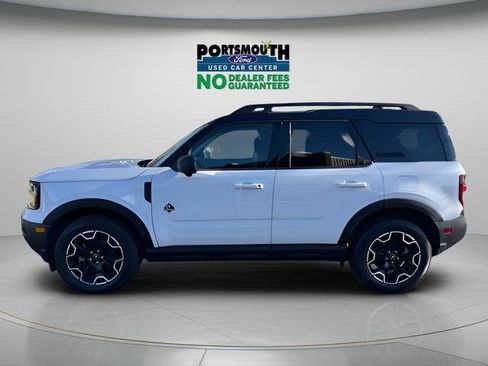Certified 2025 Ford Bronco Sport Outer Banks w/ Outer Banks Tech Package+ AWD/4WD image 2