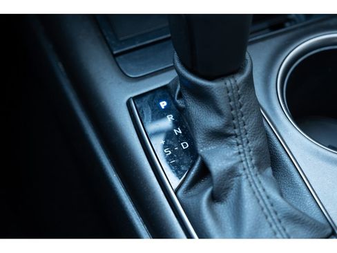 Used 2022 Toyota Camry SE image 26