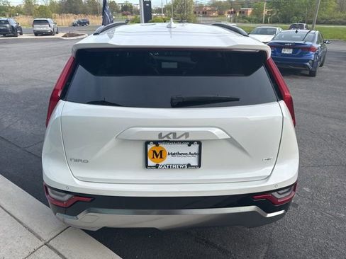 Certified 2025 Kia Niro SX Touring FWD image 8