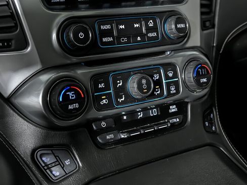 Used 2015 Chevrolet Tahoe LTZ AWD/4WD image 28