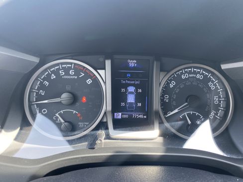 Certified 2021 Toyota Tacoma SR5 image 19