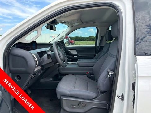 New 2026 Ford Expedition Max Active AWD/4WD image 2