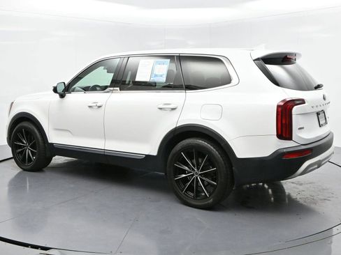 Used 2020 Kia Telluride LX AWD/4WD image 5