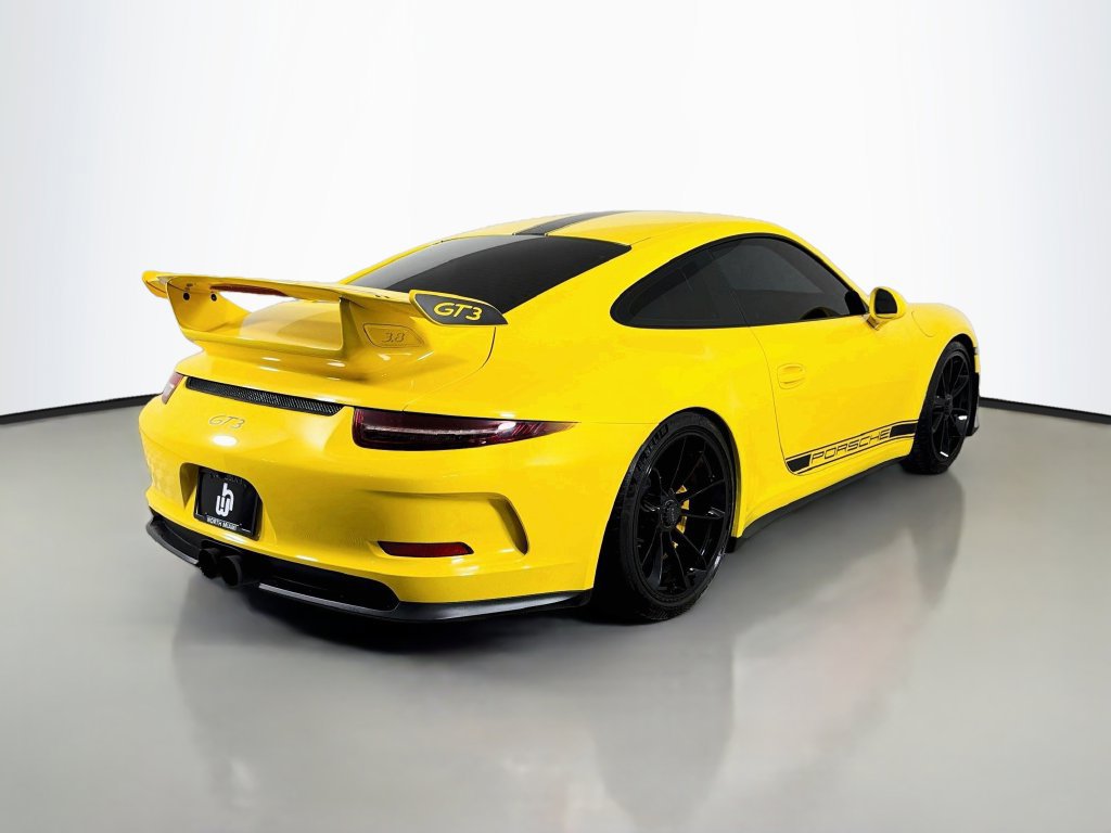 Used 2015 Porsche 911 GT3 RWD image 5