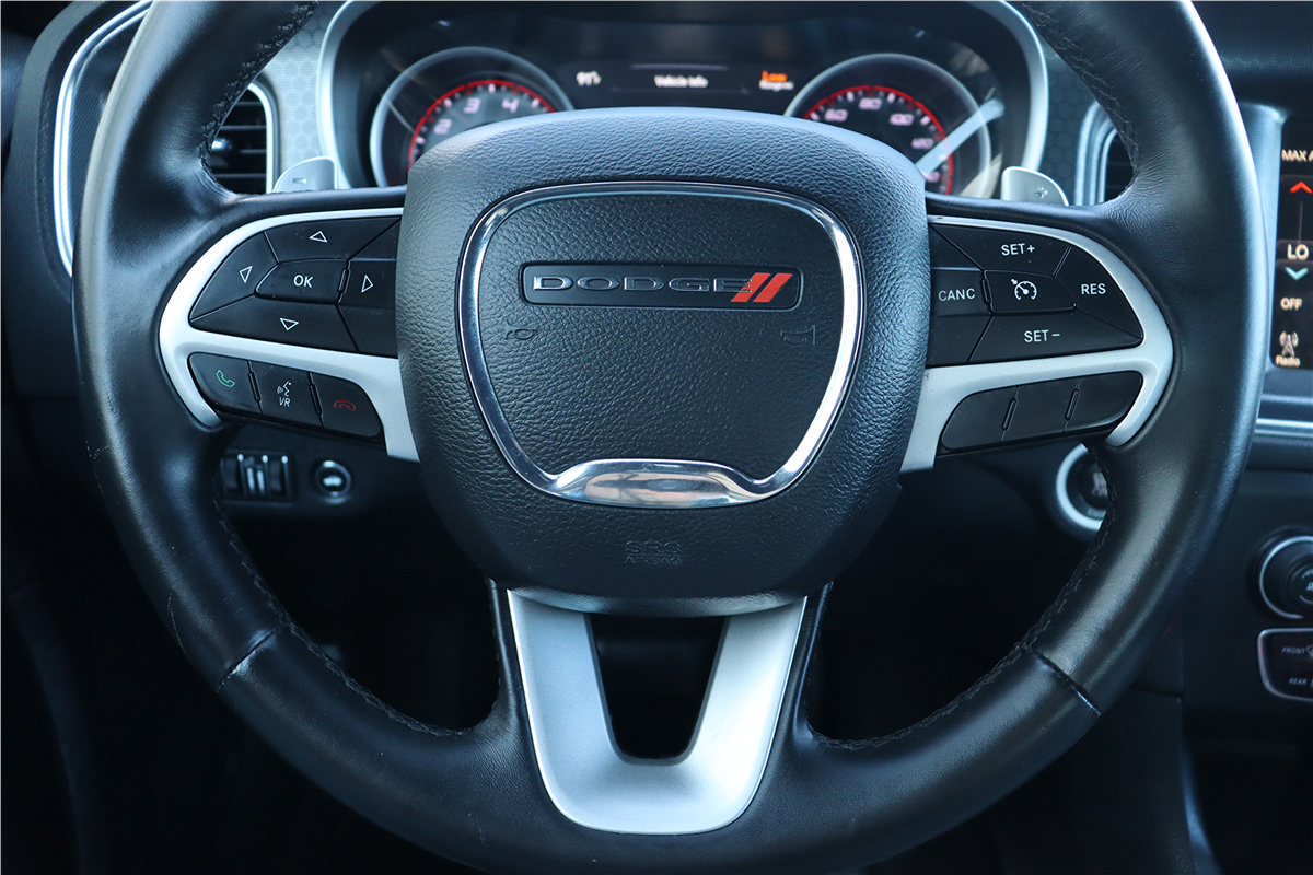 Used 2016 Dodge Charger R/T w/ Navigation & Travel Group RWD image 37