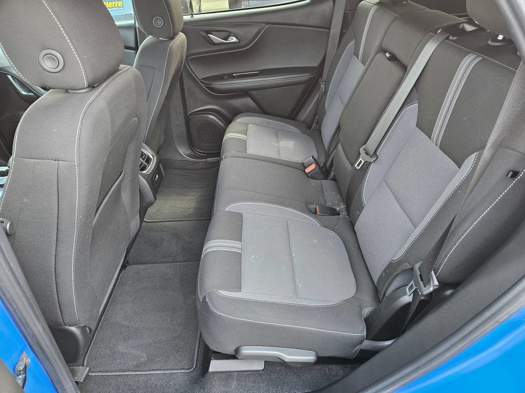 Used 2025 Chevrolet Blazer LT FWD image 13