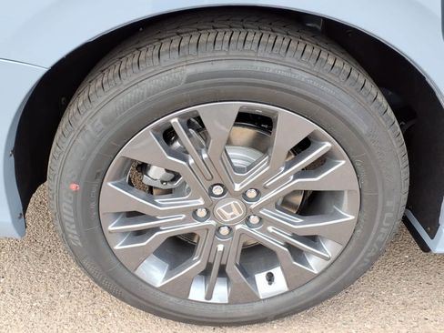 New 2026 Honda Odyssey Touring image 8