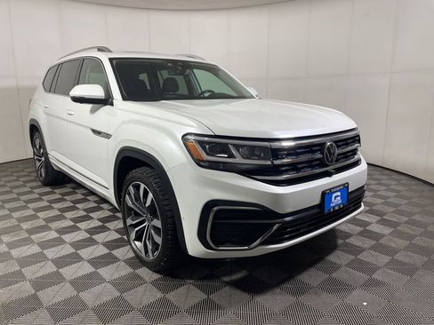 Certified 2023 Volkswagen Atlas SEL Premium AWD/4WD image 2