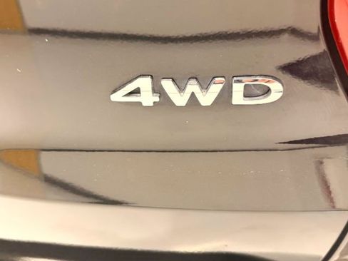 Used 2017 Ford Explorer XLT w/ Equipment Group 202A image 32