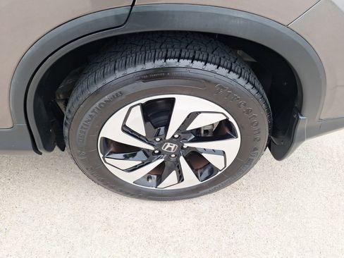 Used 2016 Honda CR-V Touring image 11