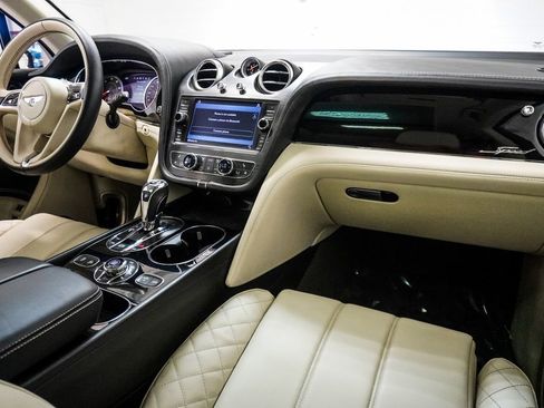 Used 2020 Bentley Bentayga Speed AWD/4WD image 11