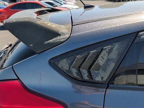 Used 2018 Ford Focus ST FWD image 17