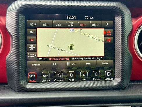 Used 2022 Jeep Wrangler Unlimited Rubicon w/ Steel Bumper Group image 16