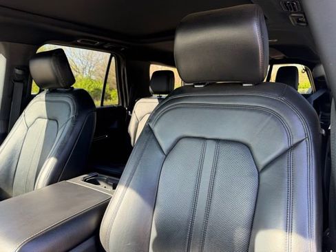 Used 2018 Ford Expedition Limited w/ Equipment Group 302A RWD image 11