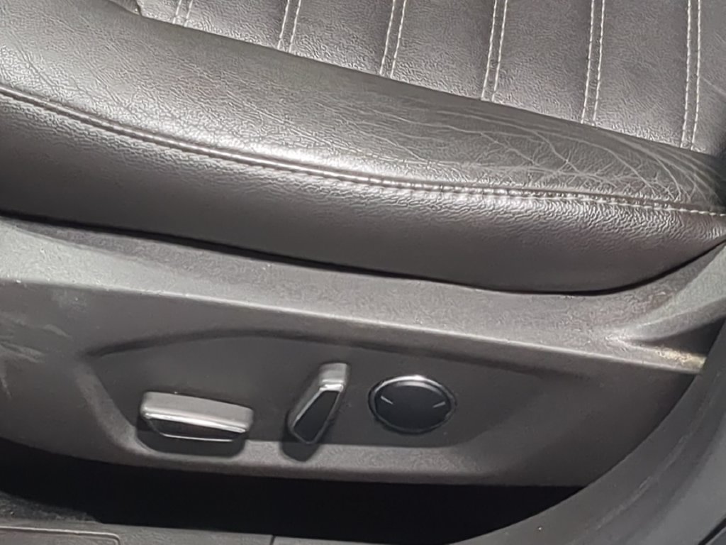Used 2013 Ford Fusion SE FWD image 21