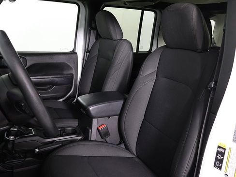 Used 2022 Jeep Wrangler Unlimited Sport AWD/4WD image 23