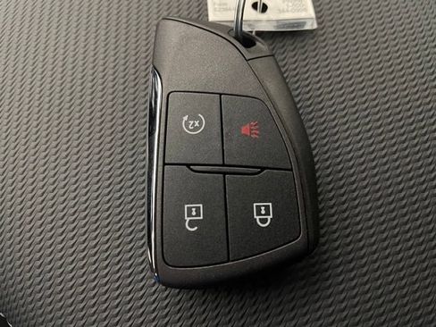 New 2026 Chevrolet Equinox LT w/ Safety and Technology Package AWD/4WD image 19