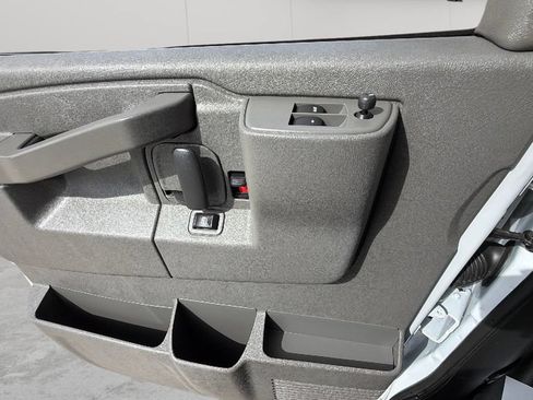 Used 2025 Chevrolet Express 2500 w/ Driver Convenience Package RWD image 24