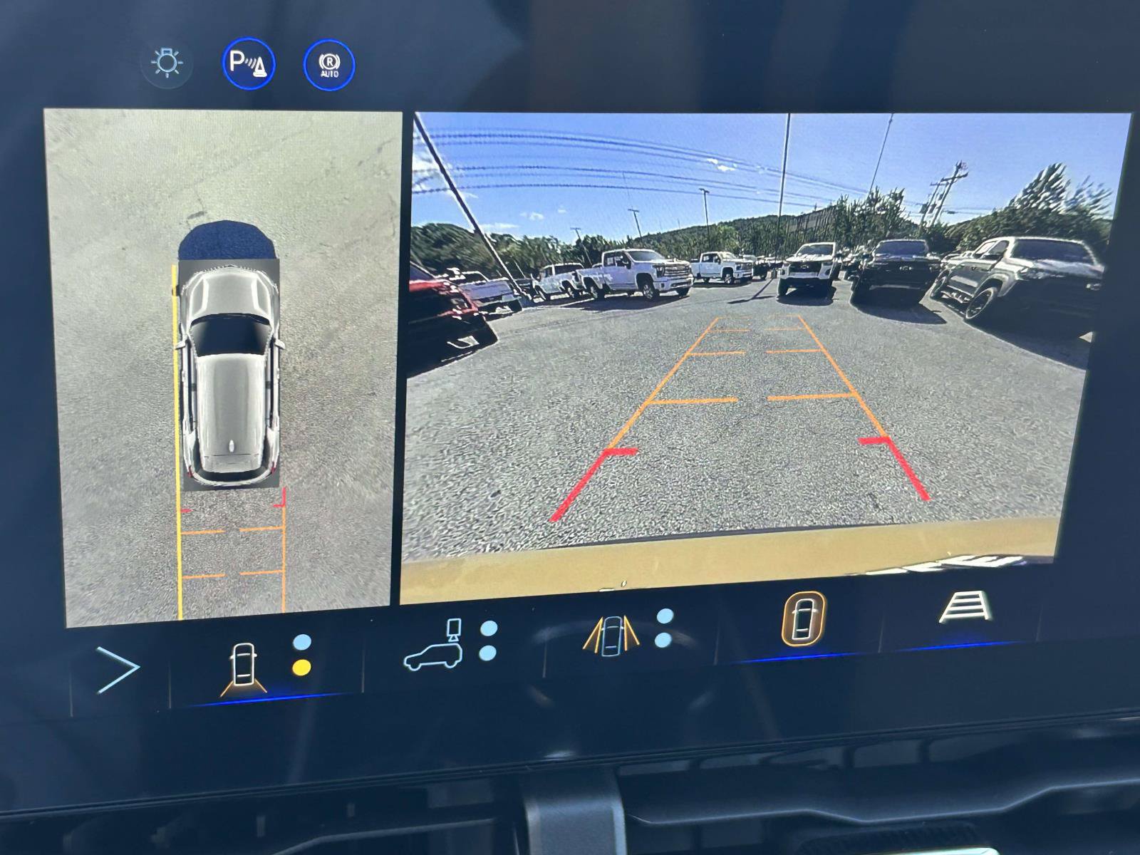 New 2027 Chevrolet Equinox ACTIV w/ Safety and Technology Package AWD/4WD image 22