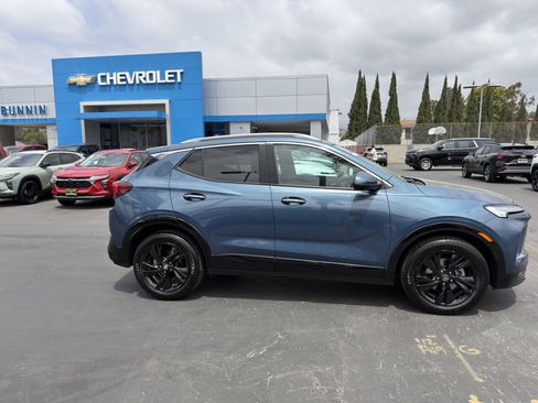 Used 2024 Buick Encore GX Sport Touring FWD image 9