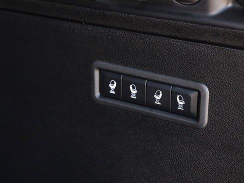 Used 2023 Jeep Wagoneer Series II w/ Flexible Seating Group image 8