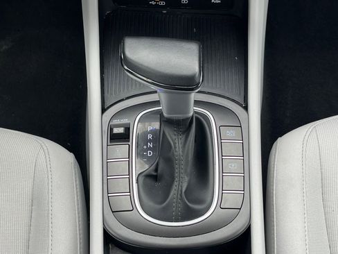 Used 2025 Hyundai Kona SEL image 41