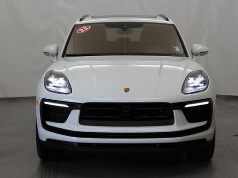 Used 2023 Porsche Macan Turbo AWD/4WD image 6