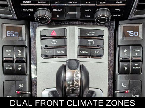 Used 2014 Porsche Panamera 4 image 30