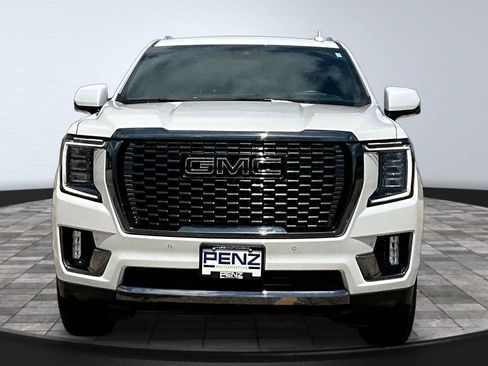 Used 2024 GMC Yukon Denali Ultimate AWD/4WD image 2